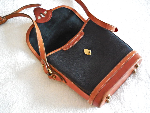 Dooney & Bourke Vintage Crossbody Handbag Purse