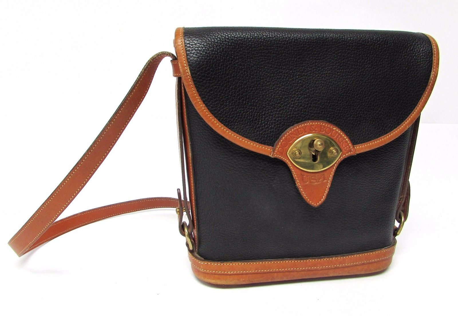 Vintage Classic Black and Tan Dooney and Bourke Crossbody 
