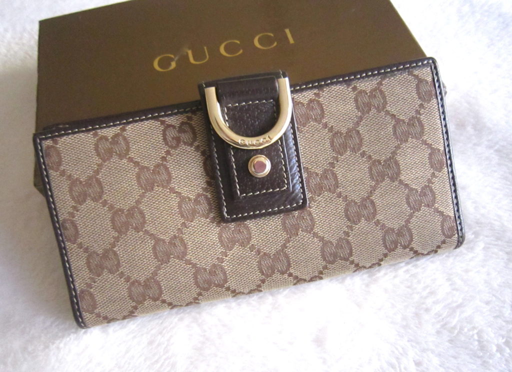 Gucci GG Abbey Long Wallet