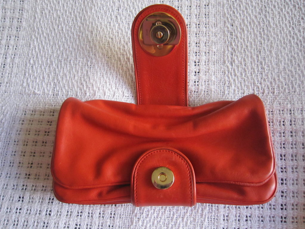 Gucci Red Hysteria Gathered Flap Clutch