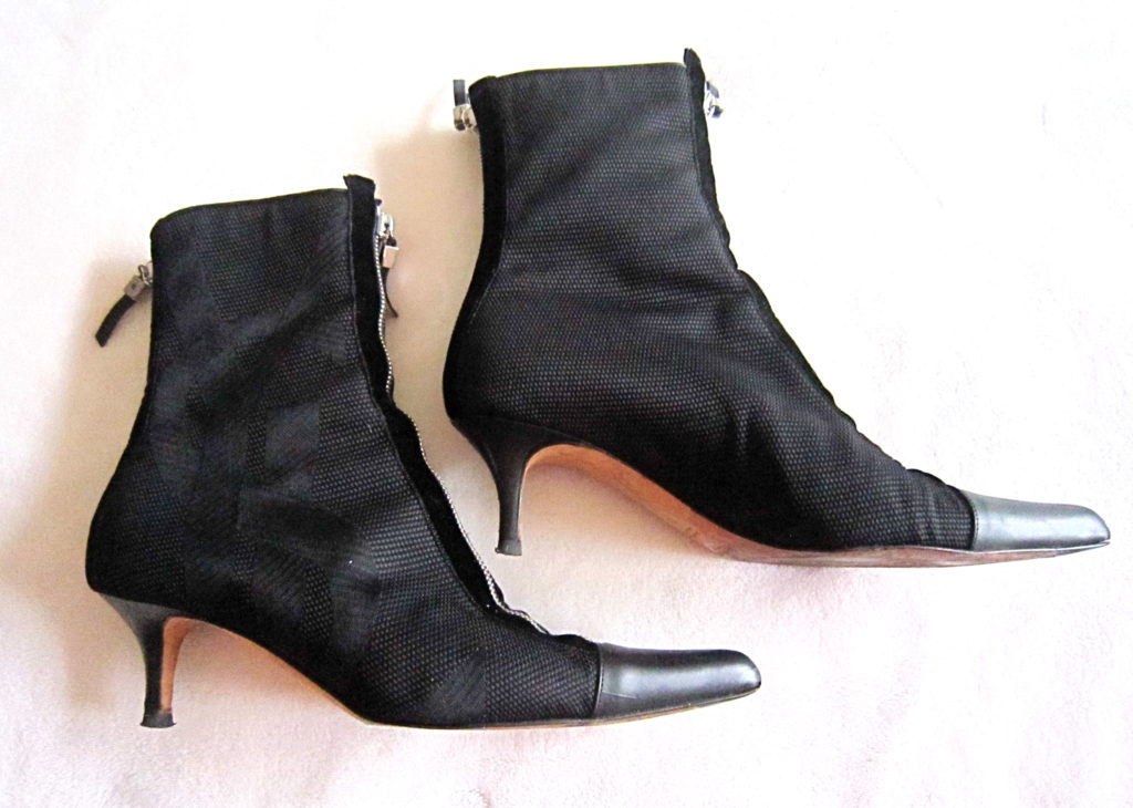 Yves Saint Laurent Signature Ankle Boots Sz. 38