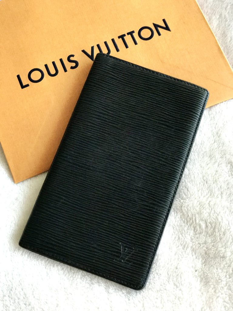 Leather card wallet Louis Vuitton Black in Leather - 32674839