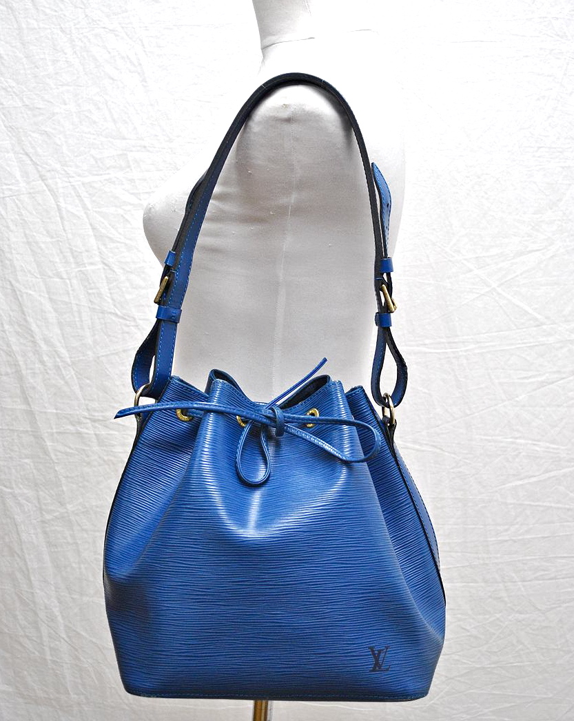 Louis Vuitton Blue Epi Petit Noe Shoulder Drawstring Bag