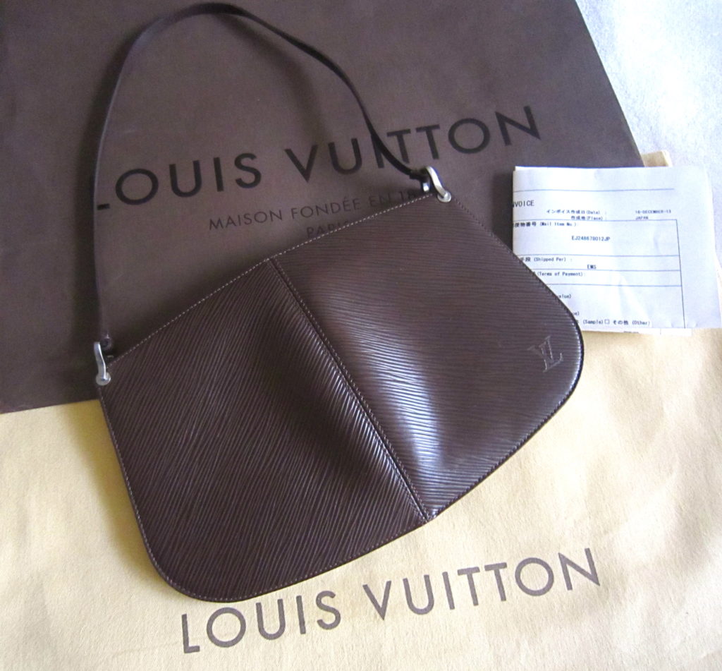 Louis Vuitton Louis Vuitton Black Epi Leather Demi Lune Pochette