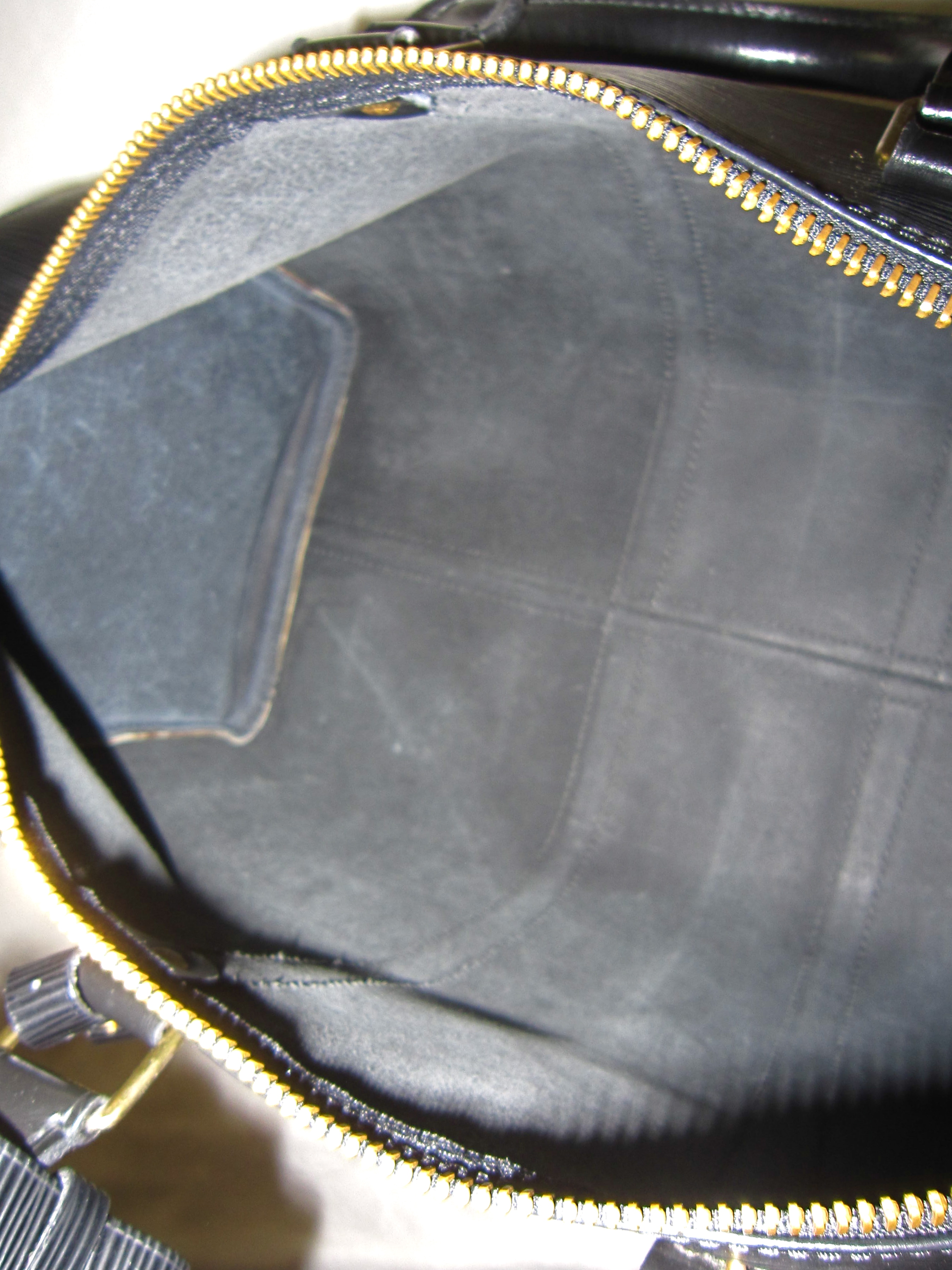 Louis Vuitton Keepall 45 weekndbag black epi leather - Still in