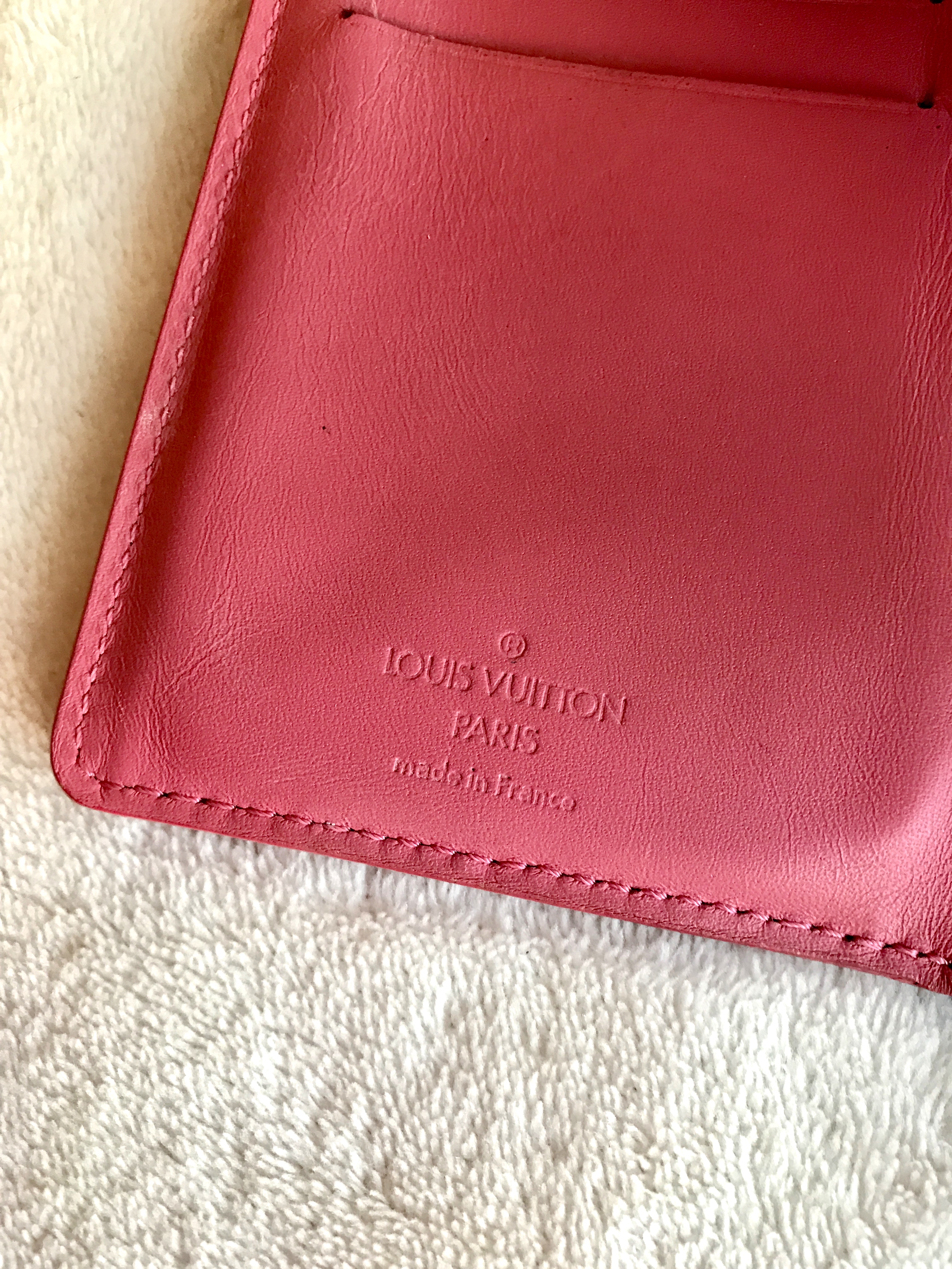 Authentic Louis Vuitton Red Monogram Vernis Leather Koala Wallet – Paris  Station Shop