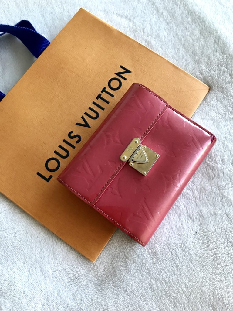 Louis Vuitton Framboise Monogram Vernis Sarah Wallet