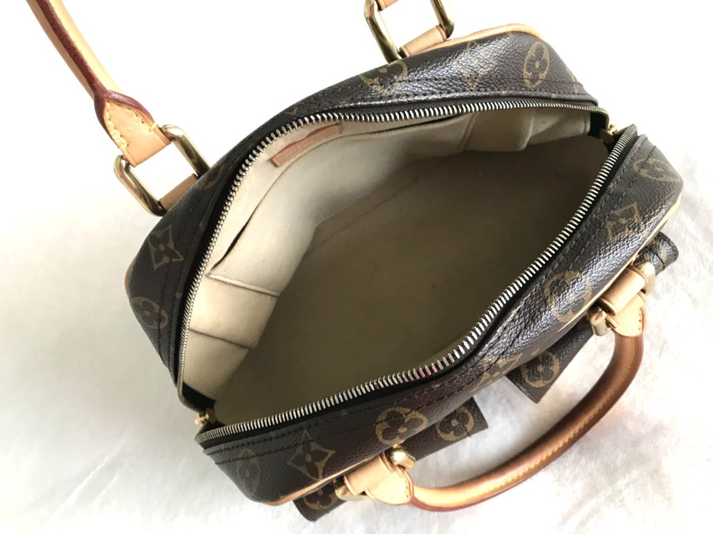 Monogram Manhattan PM Handbag