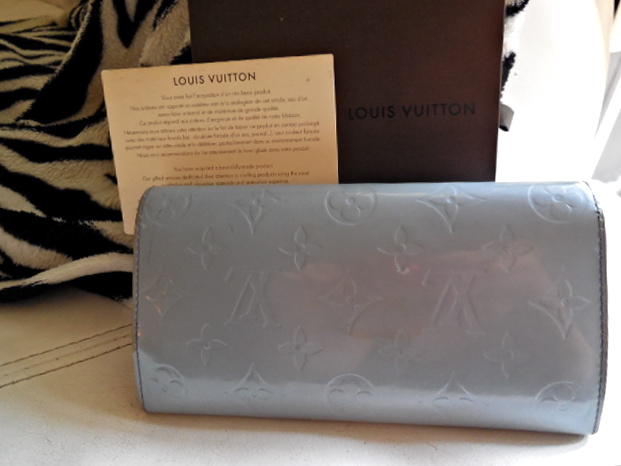 Louis Vuitton Blue Vernis Sarah Wallet