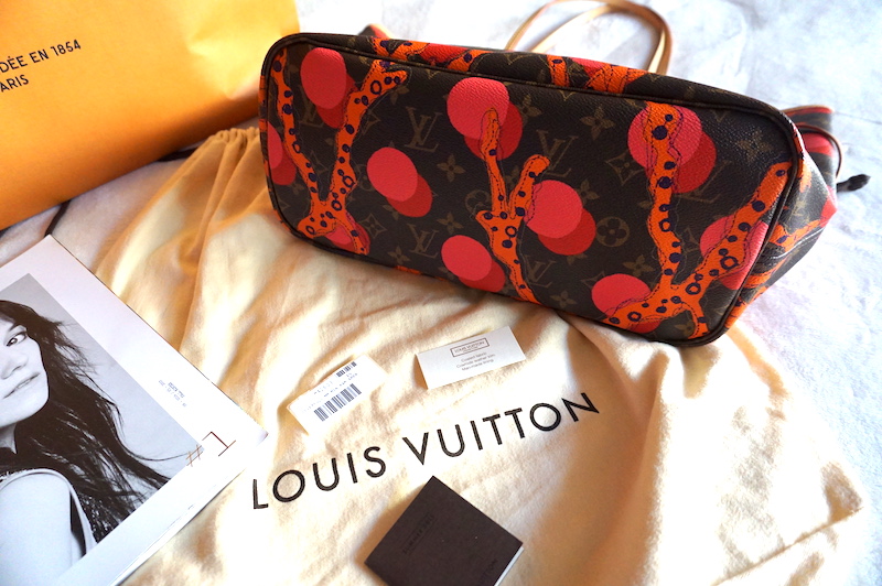 Louis Vuitton Limited Edition Monogram Ramages Neverfull MM Tote (SHF- –  LuxeDH