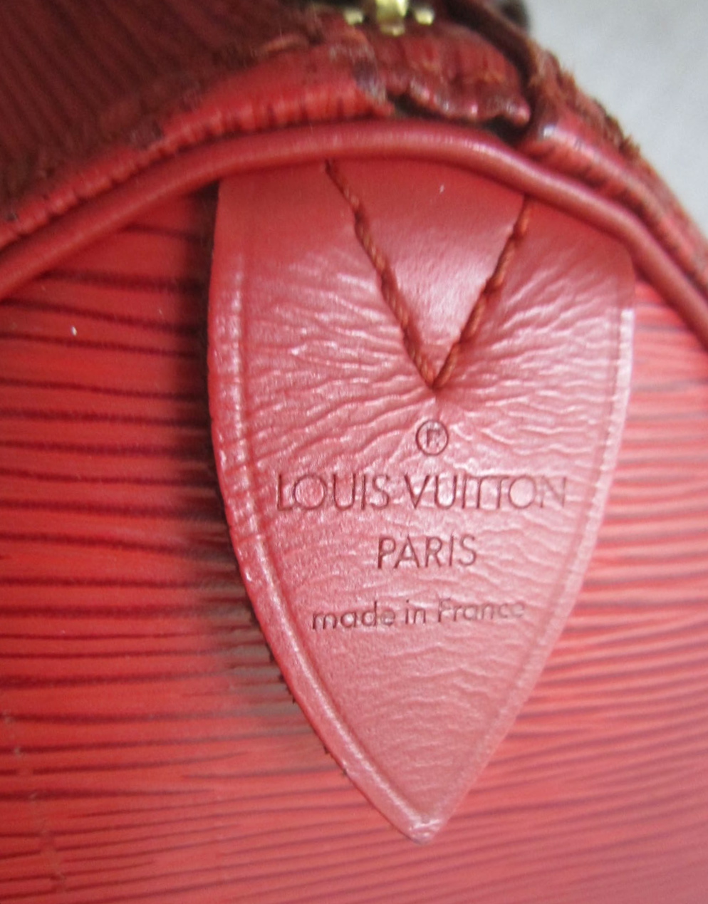 Louis Vuitton - Authenticated Speedy Handbag - Leather Red Plain for Women, Very Good Condition