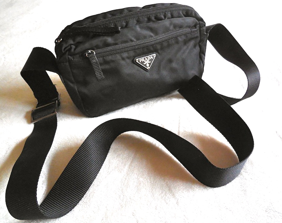 Introducir 45+ imagen prada black crossbody bag - Viaterra.mx