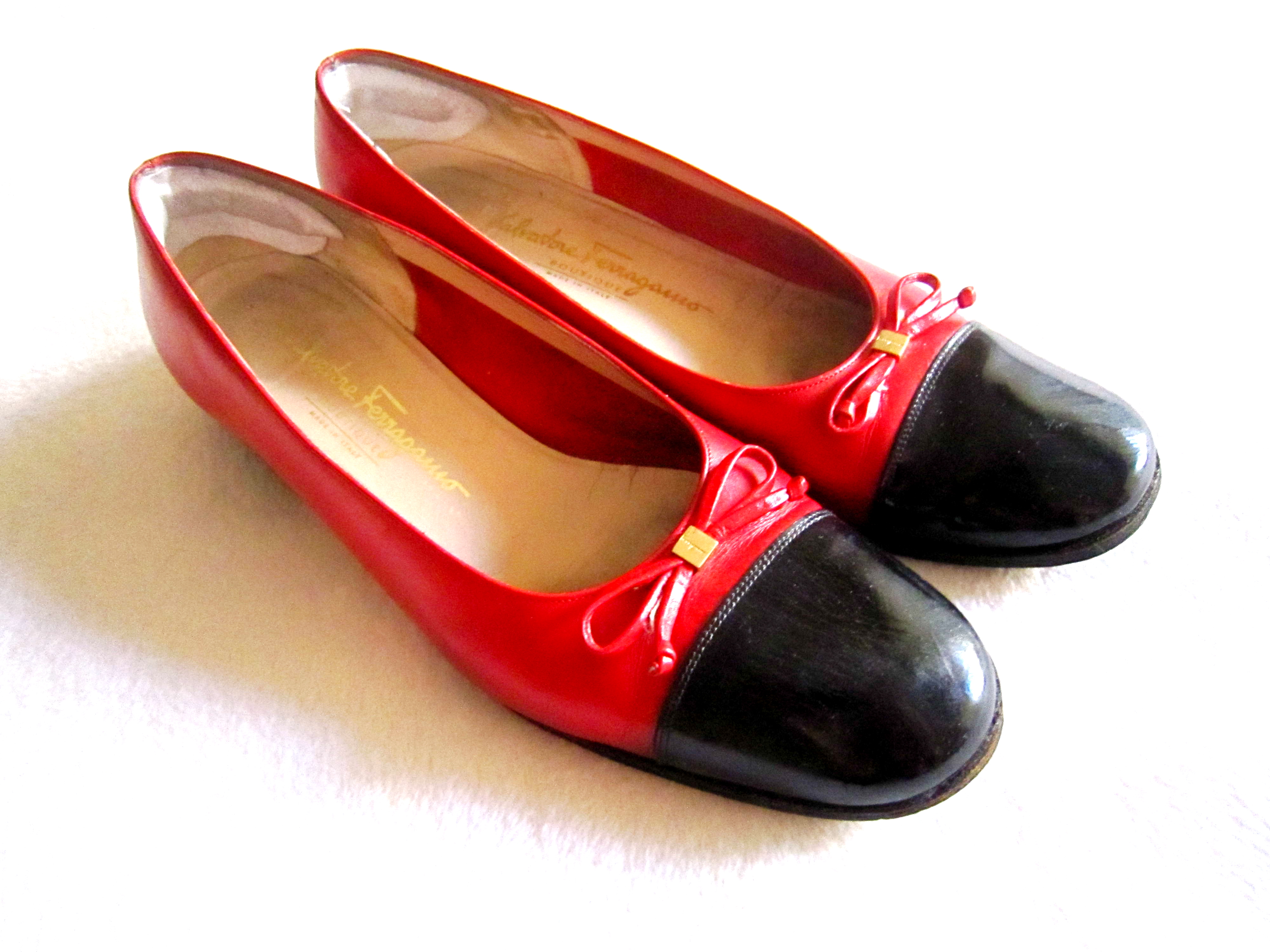 Ferragamo Black & Red Ballet Flats Size 9