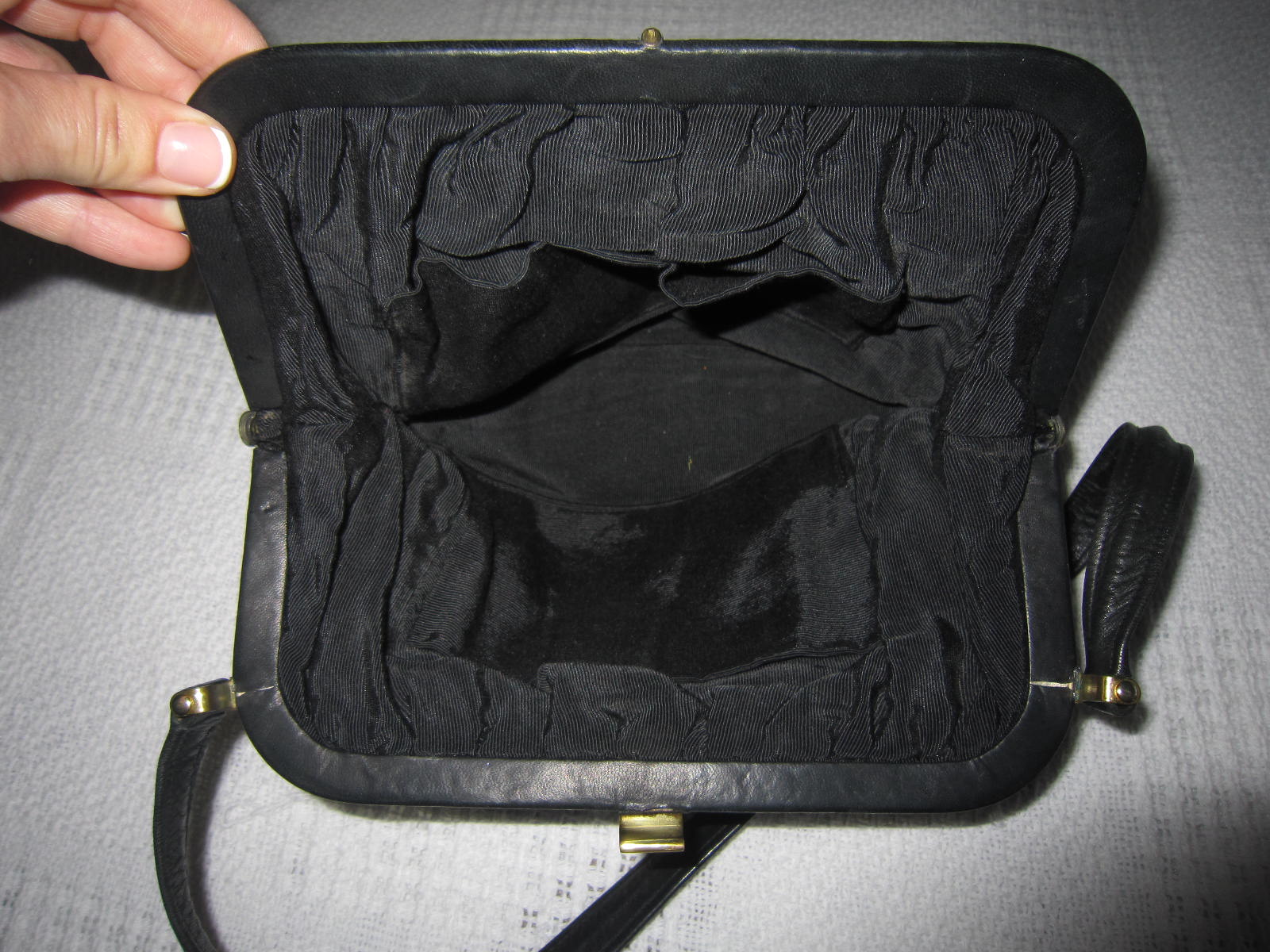 Kiss Lock Vintage Shiny Patent Leather Handbags
