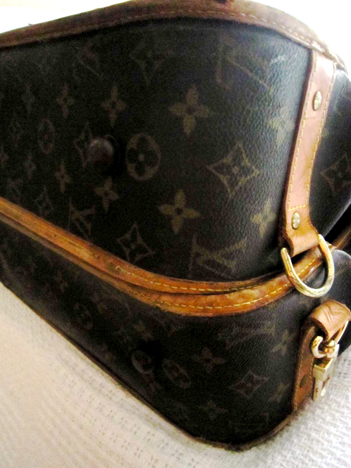 Louis Vuitton Garment Case Brown Canvas Travel Bag (Pre-Owned)