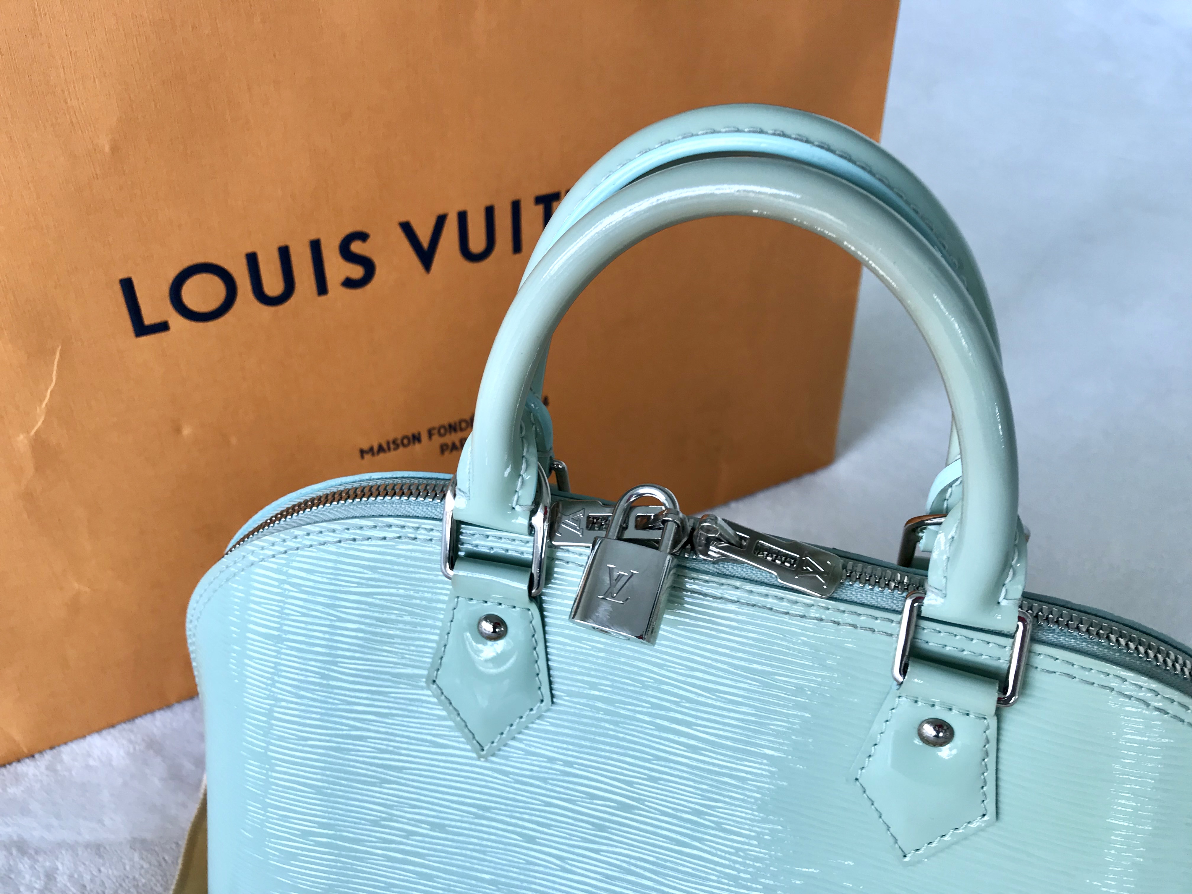 Louis Vuitton Alma Pm Turquoise Vernis Bag