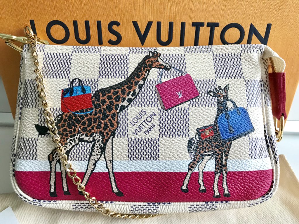 Louis Vuitton Damier Azur Giraffe Xmas Mini Accessories Pochette