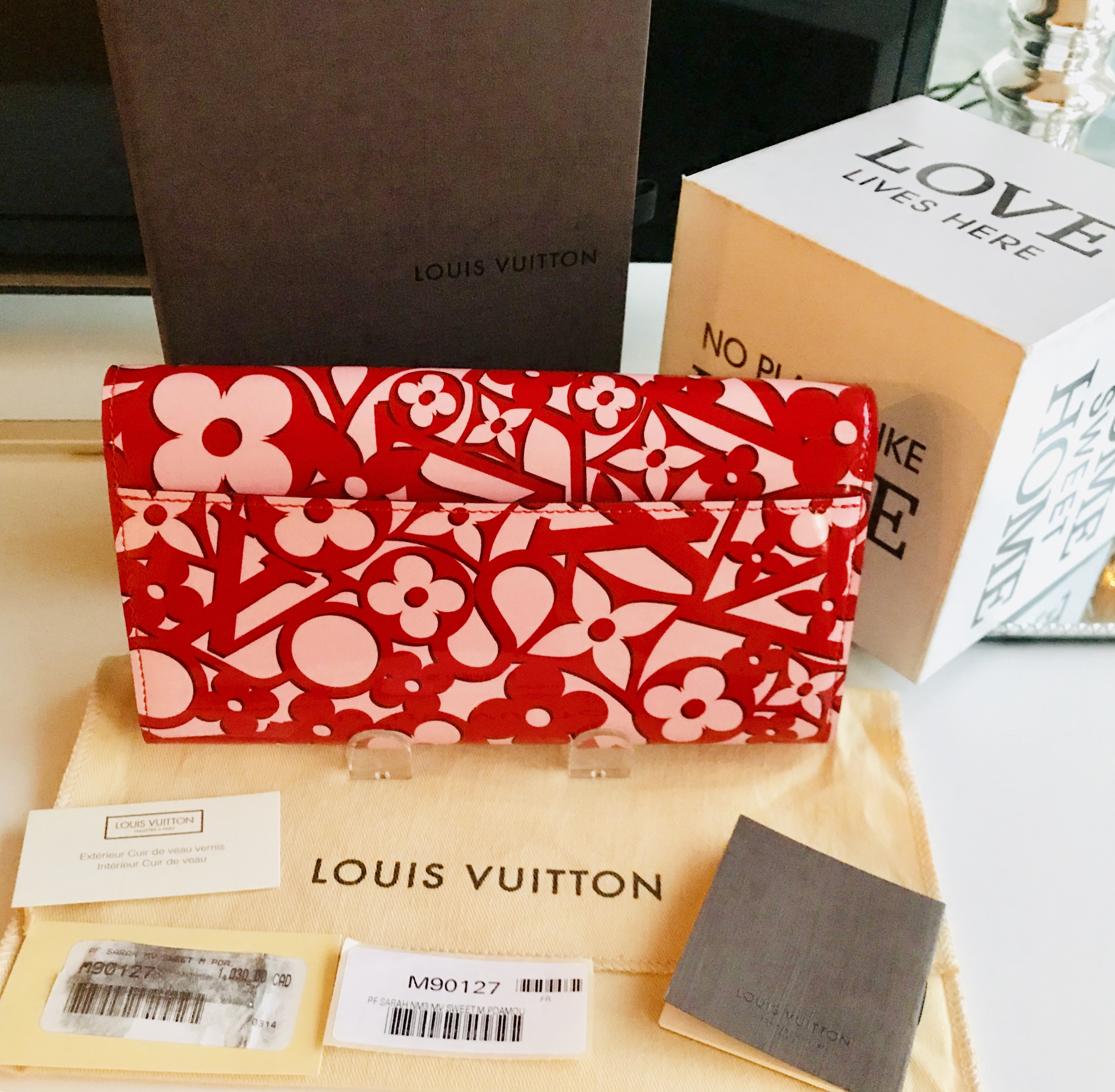 Louis Vuitton, Bags, Louis Vuitton Pomme Damour Monogram Vernis Leather Sarah  Wallet Beautiful