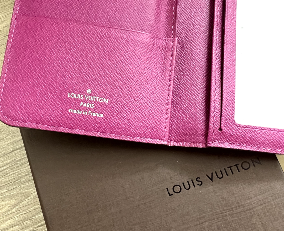 AUTHENTIC PRE-LOVED LOUIS VUITTON PURPLE PLUM EPI LEATHER EUGENIE WALLET
