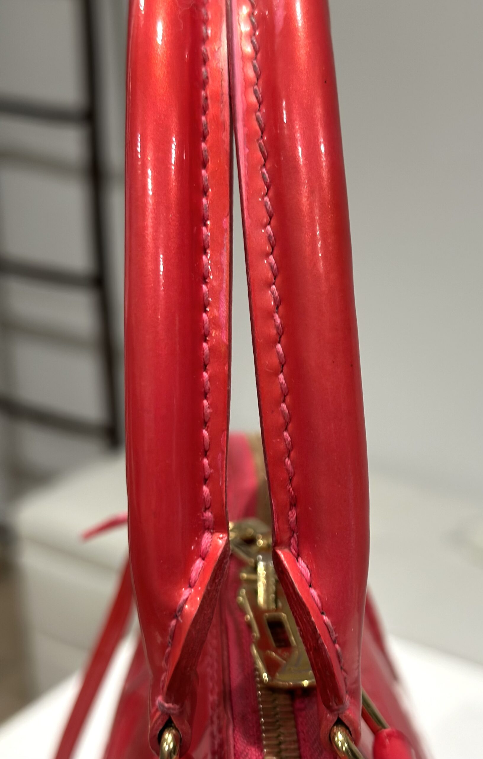 Monogram Alma GM Vernis Rose Grenadine — image 9