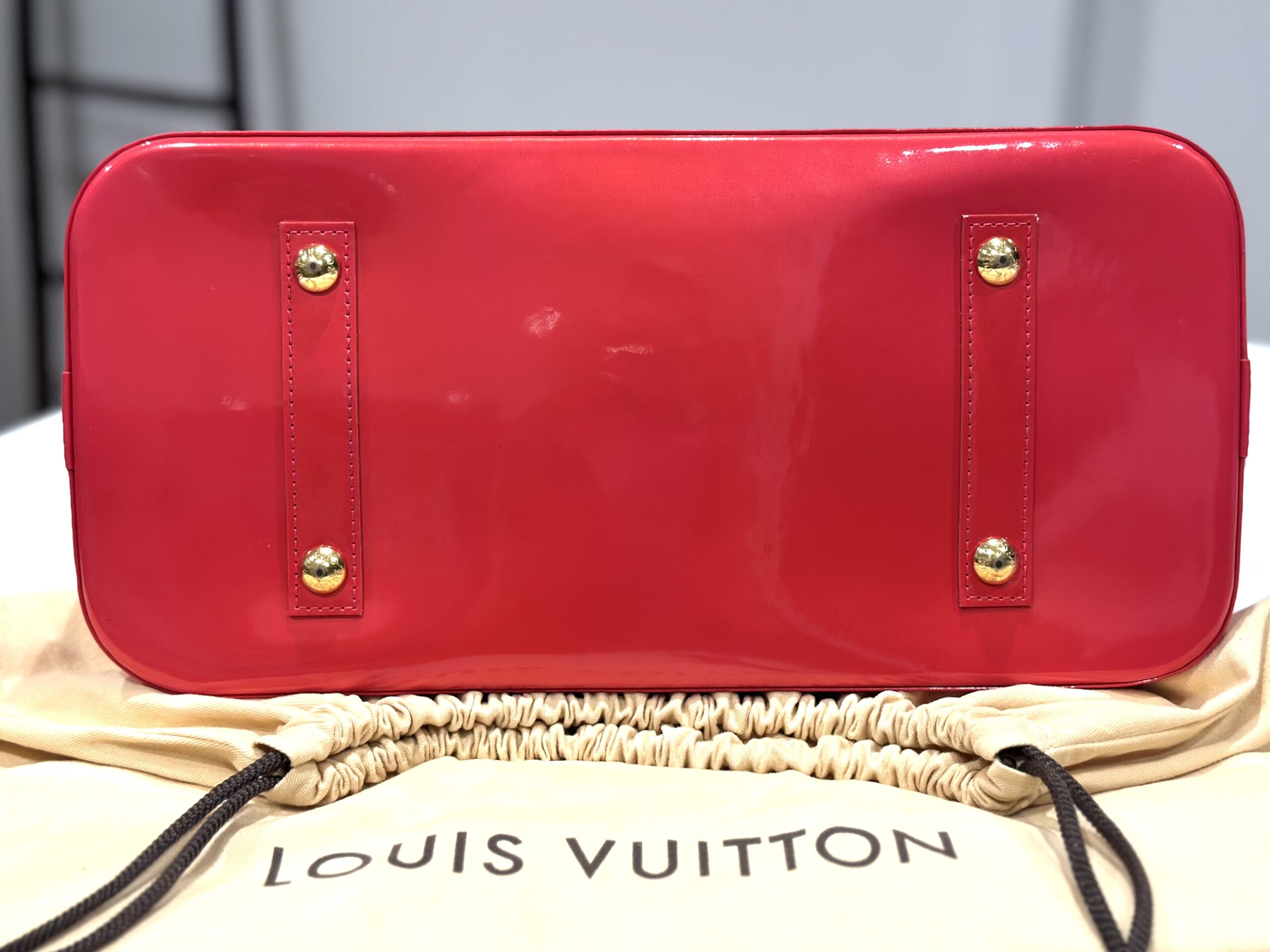 Monogram Alma GM Vernis Rose Grenadine — image 12