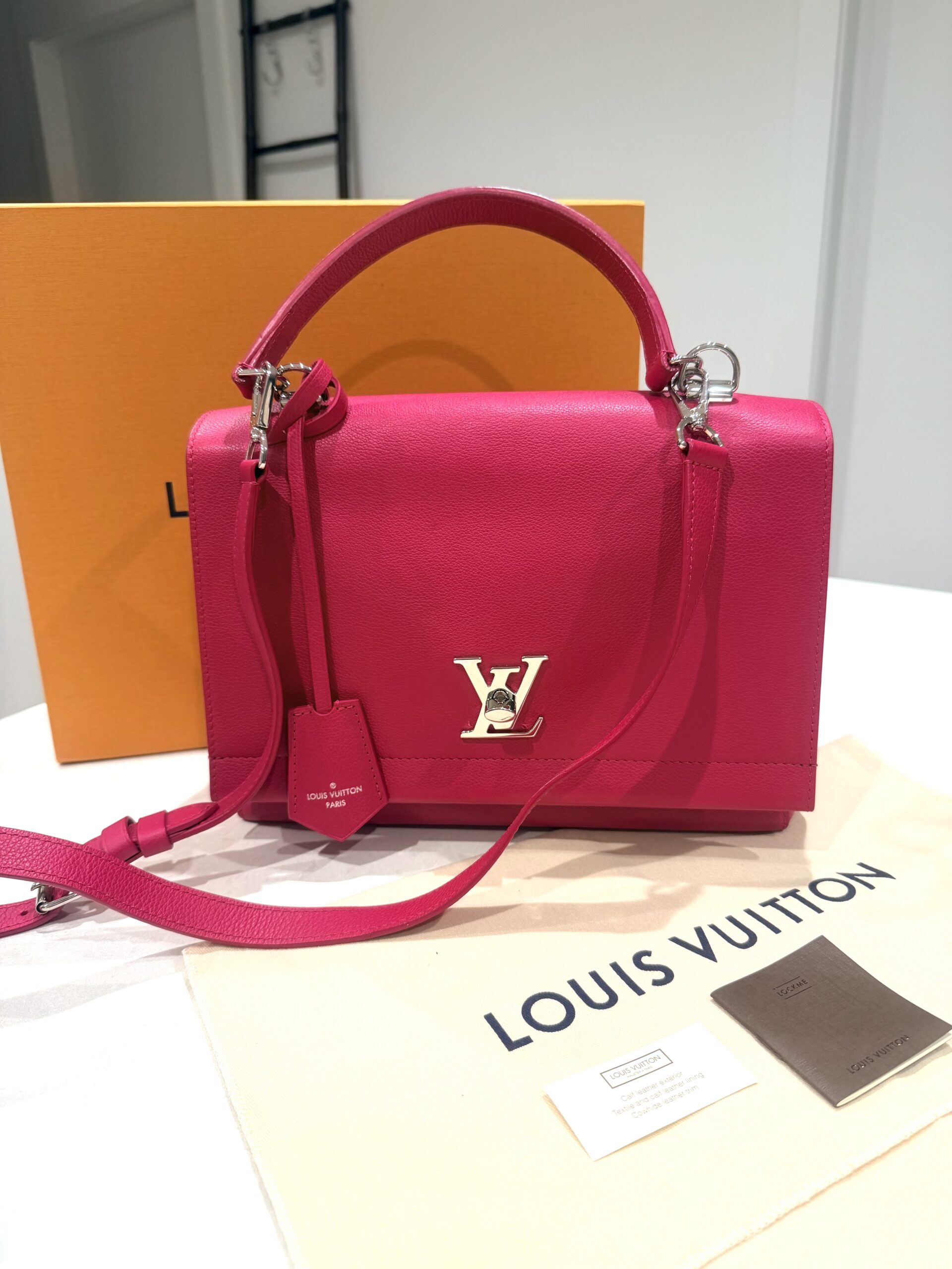 Fuchsia-Pink Dahlia Calfskin Leather LockMe 2 Top Handle — image 13