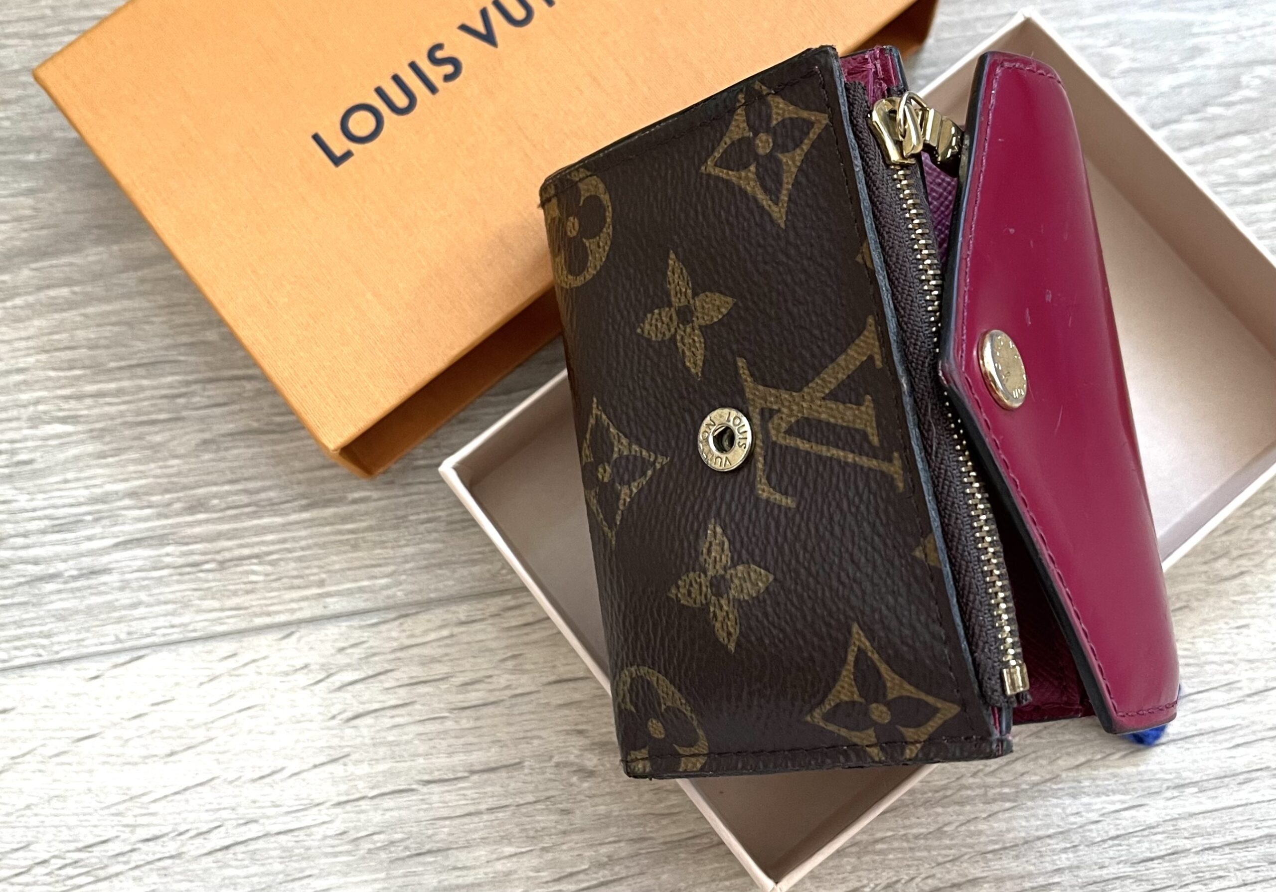 Monogram Canvas Zoe Small Wallet Coin Bill Purse — image 5