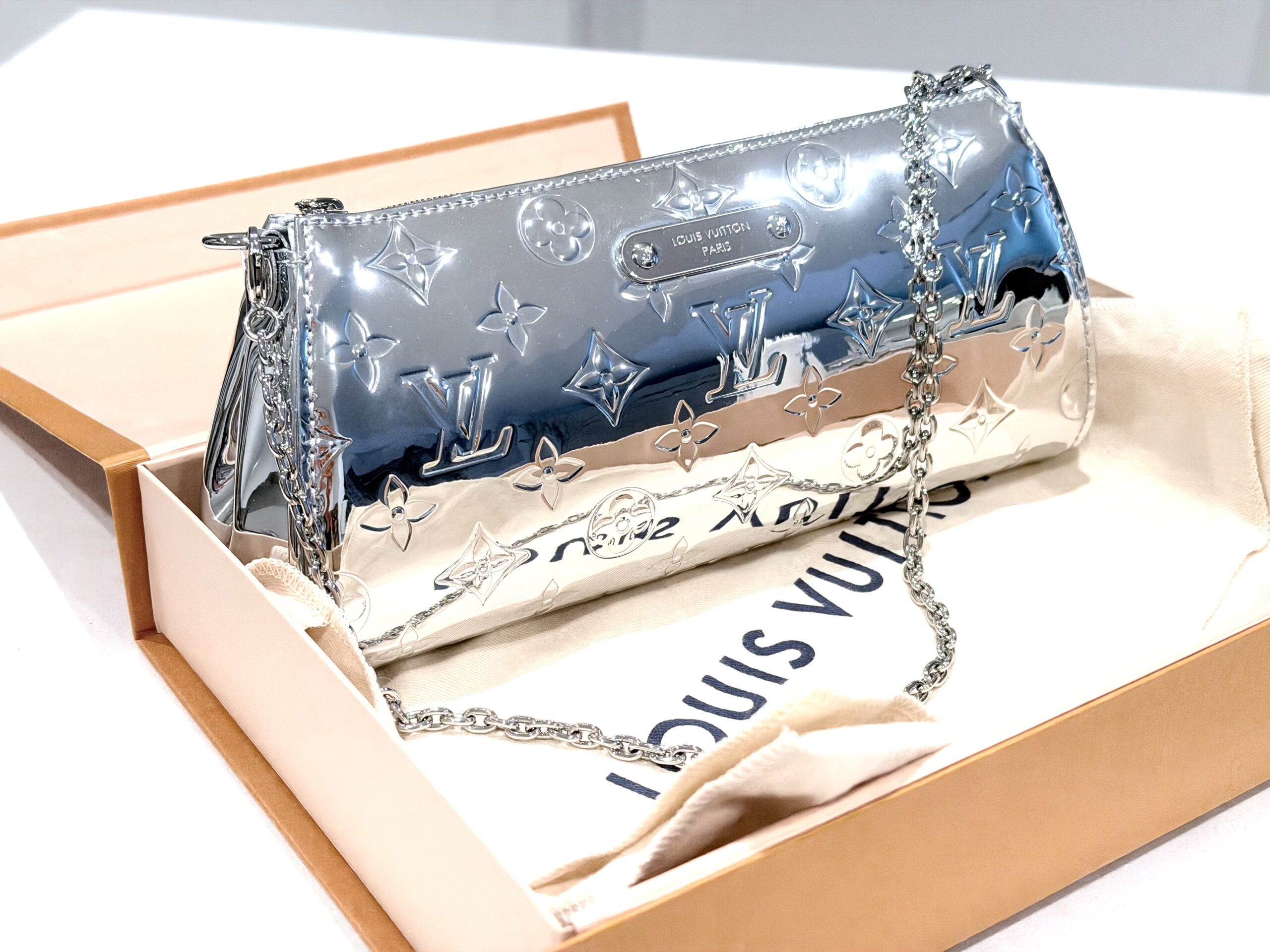 Monogram Miroir Pochette Eva Silver