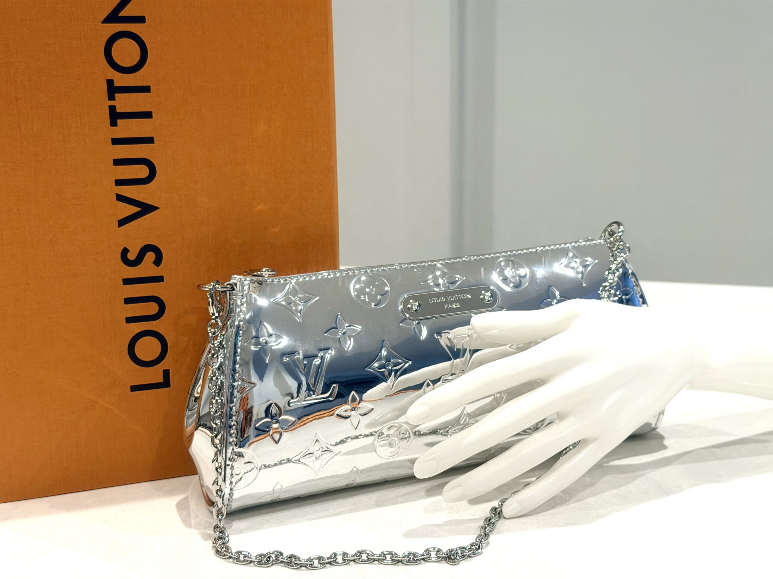 Monogram Miroir Pochette Eva Silver — image 7