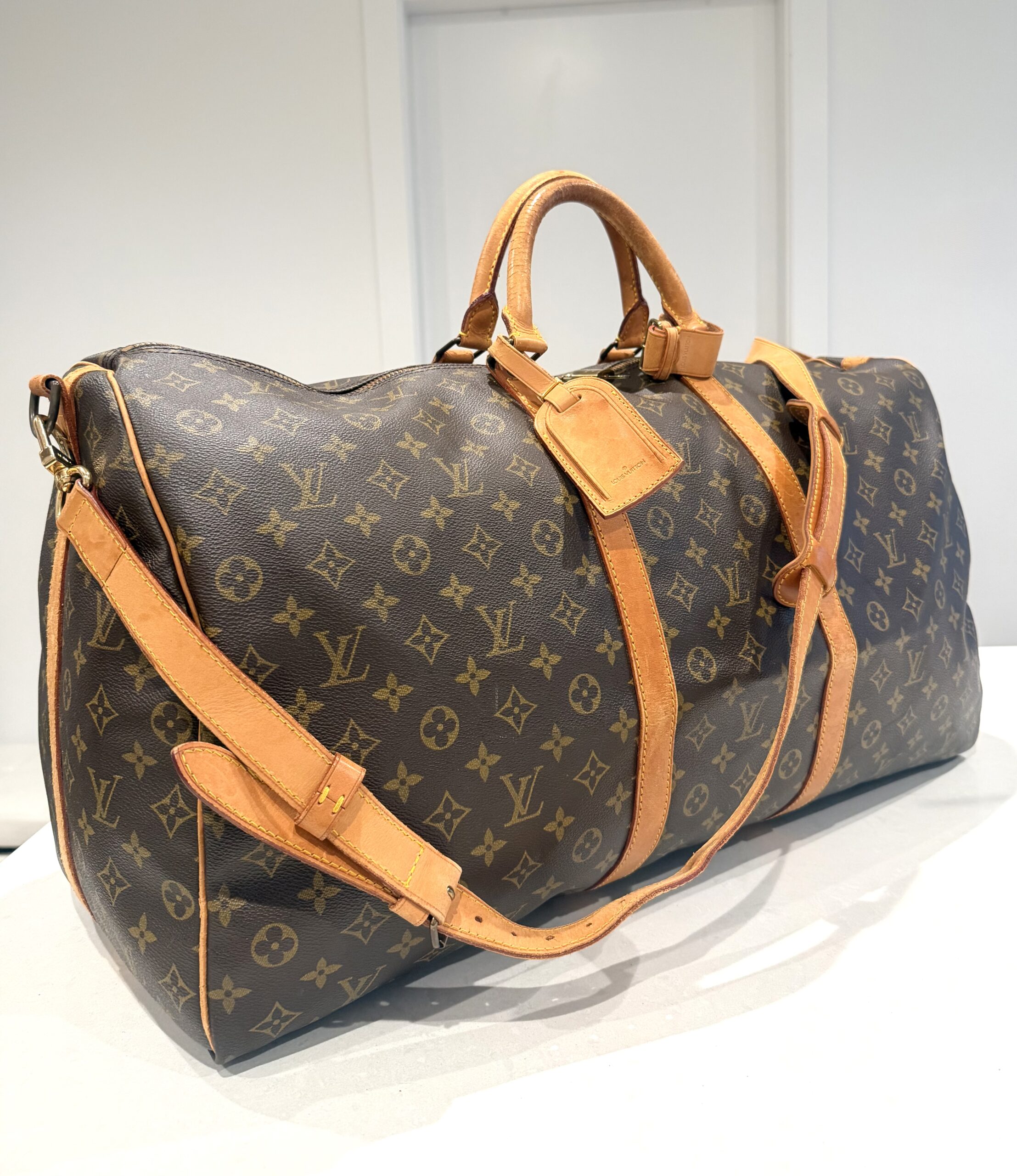 Iconic Timeless Monogram Keepall 60 Bandouliere Handbag