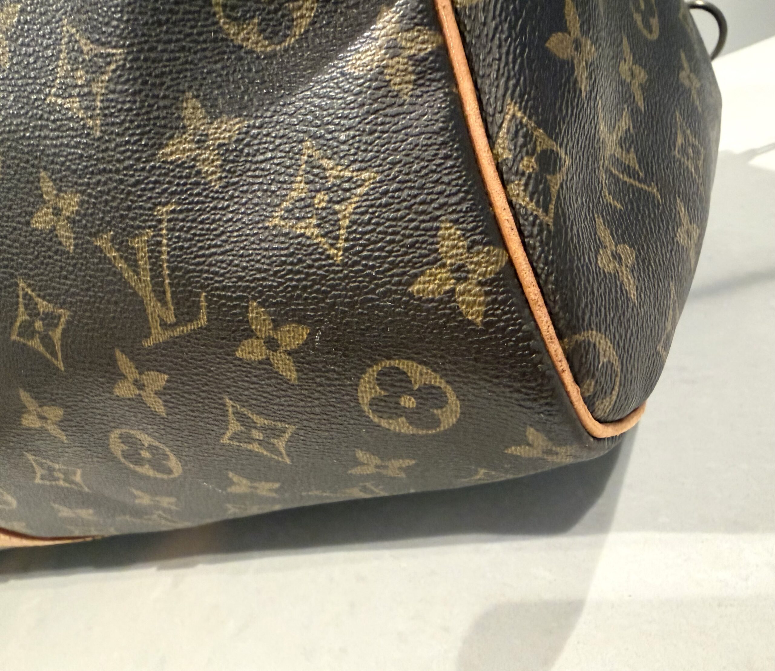 Iconic Timeless Monogram Keepall 60 Bandouliere Handbag — image 13