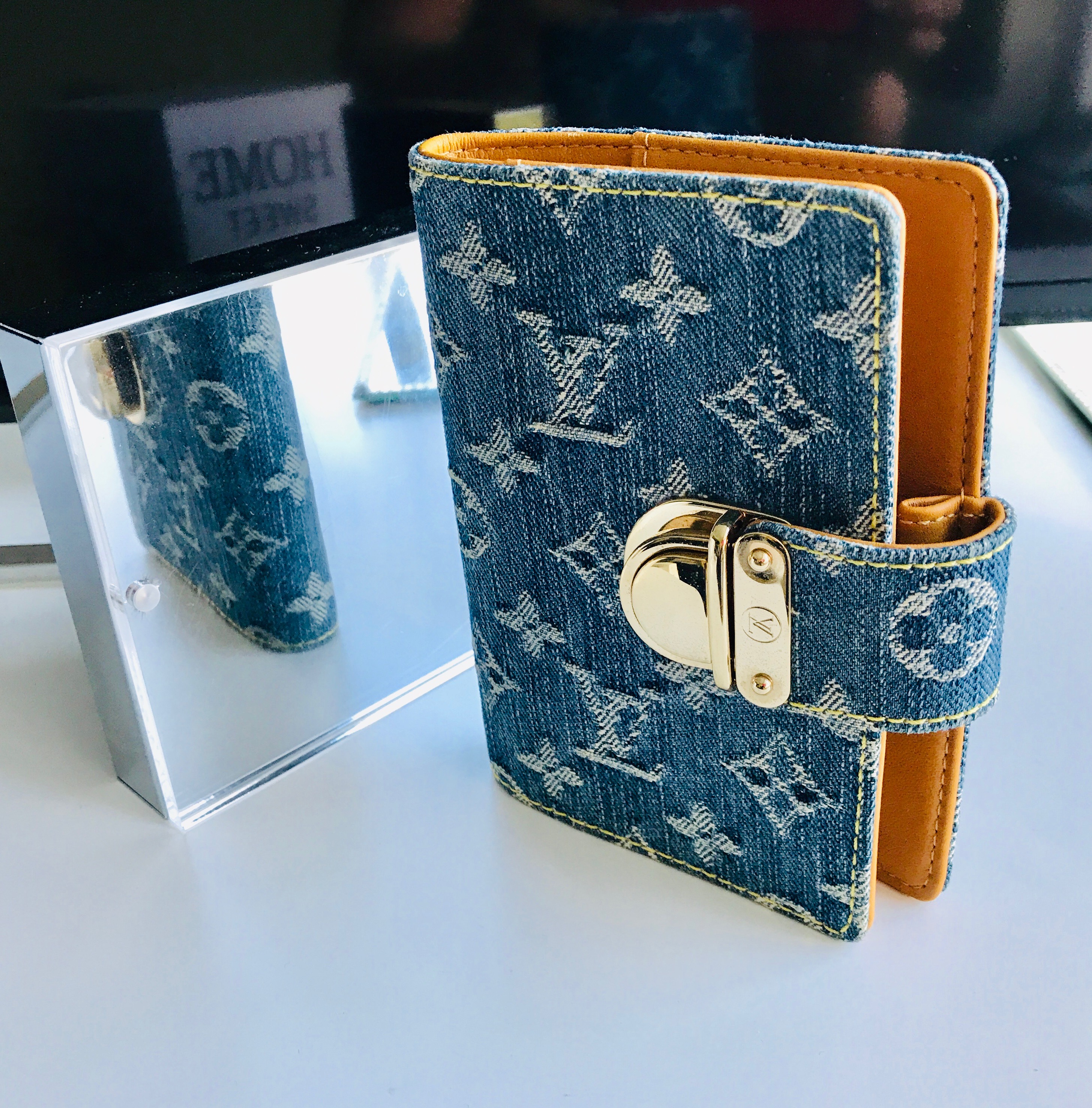 Louis-Vuitton-Monogram-Mini-Agenda-PM-Planner-Cover-Blue-R20910 –  dct-ep_vintage luxury Store