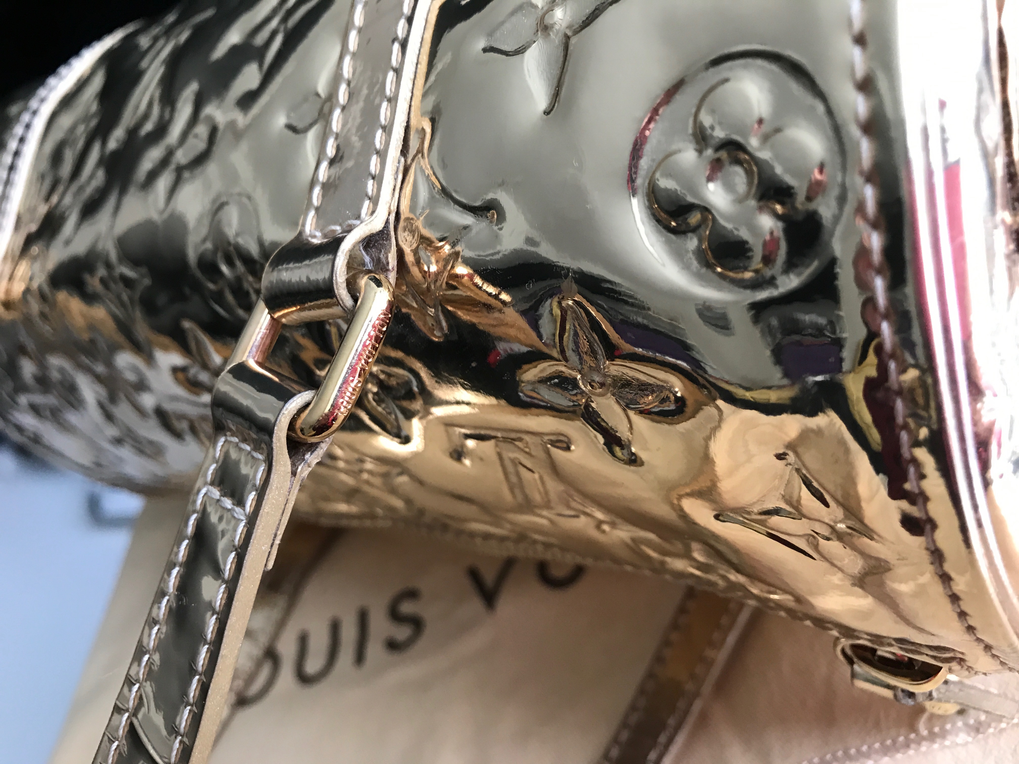 LOUIS VUITTON M95270 Miroir Papillon PM Hand Bag Gold Monogram