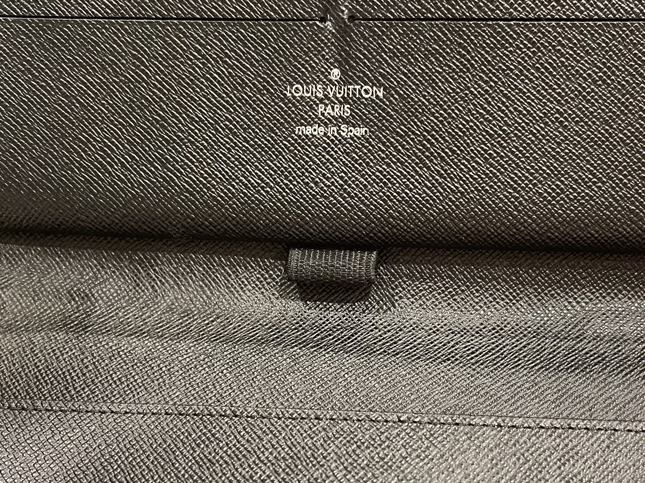 Louis Vuitton Damier Graphite Mens Long Wallets, Grey