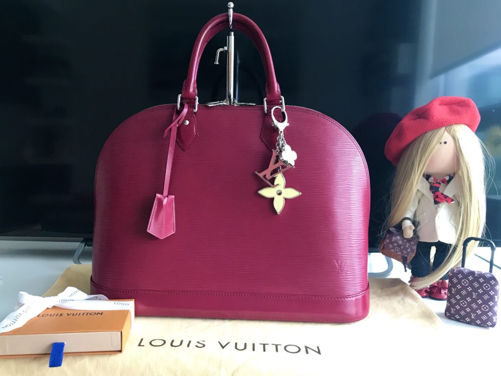 Louis Vuitton Alma GM Fuchsia Epi Leather Handbag