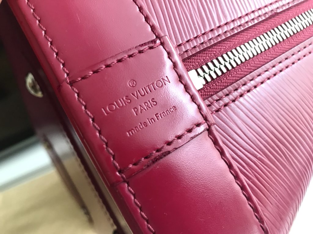 Louis Vuitton Alma GM Fuchsia Epi Leather Handbag