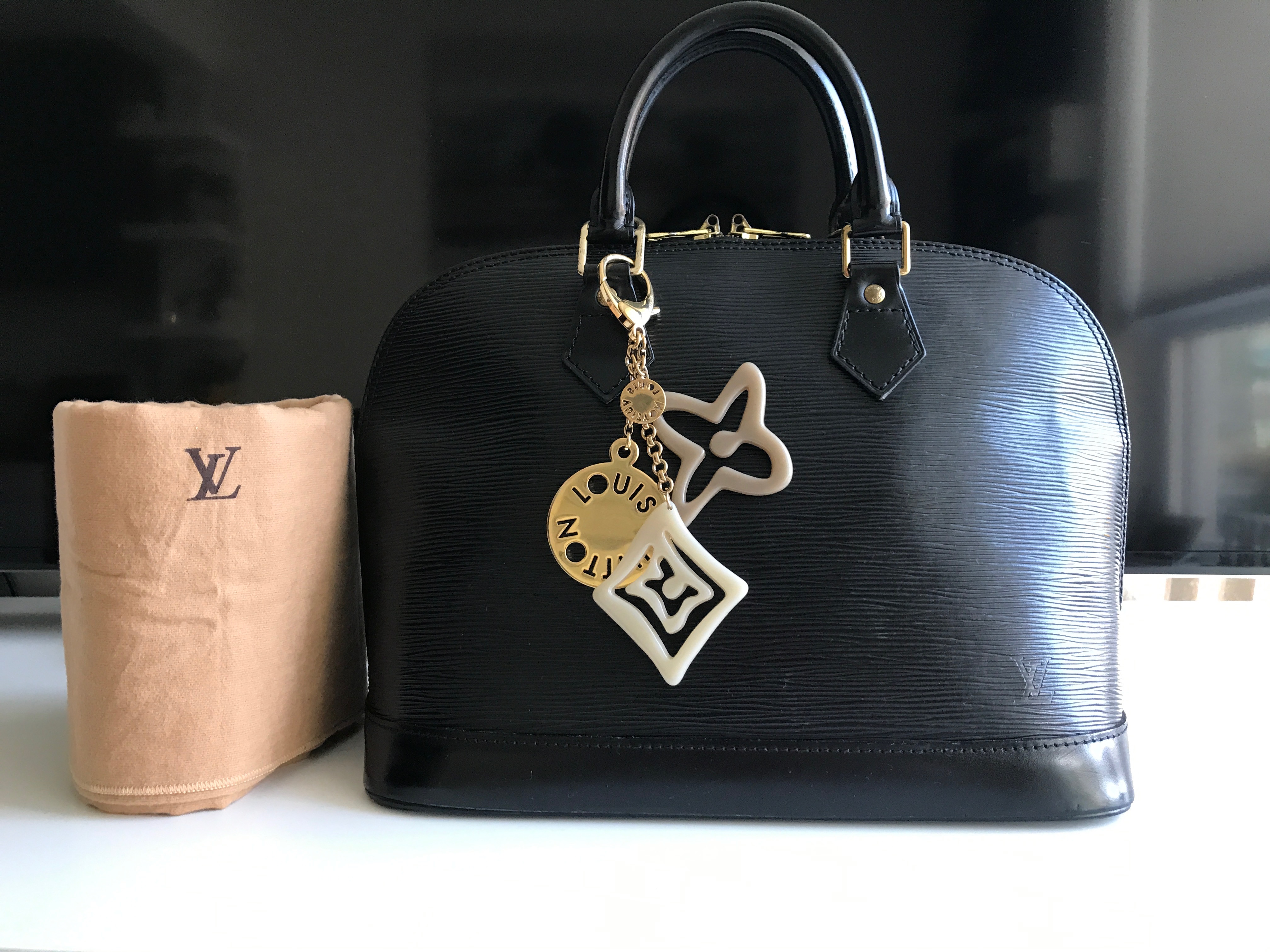 Louis Vuitton Black Epi Alma Handbag
