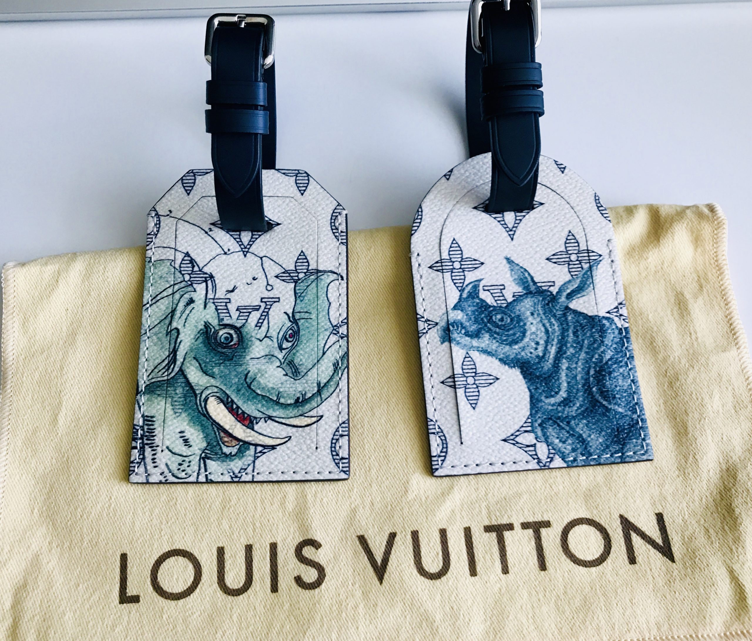Louis Vuitton Blue Savane Canvas Chapman Brothers Lion/Elephant Silver Tone Key  Holder / Keychain Louis Vuitton