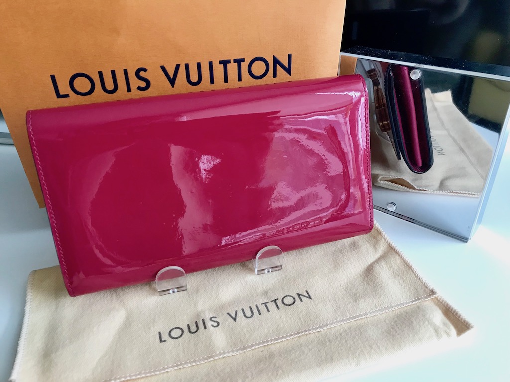 Louis Vuitton Indian Rose Vernis Leather Wallet Clutch