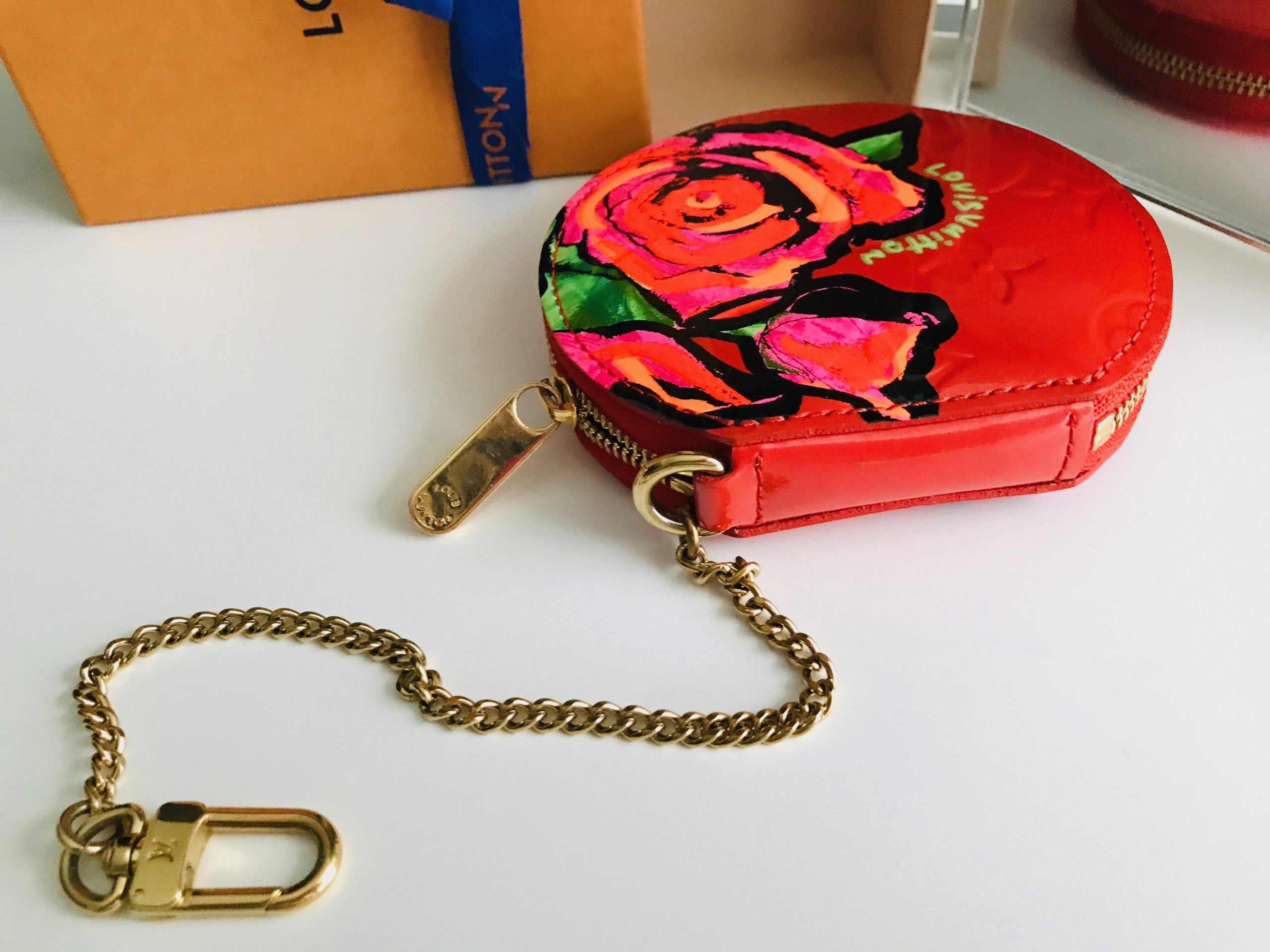Louis Vuitton Limited Edition Stephen Sprouse Rose Pop Monogram Vernis Roses  Coin Purse - Yoogi's Closet