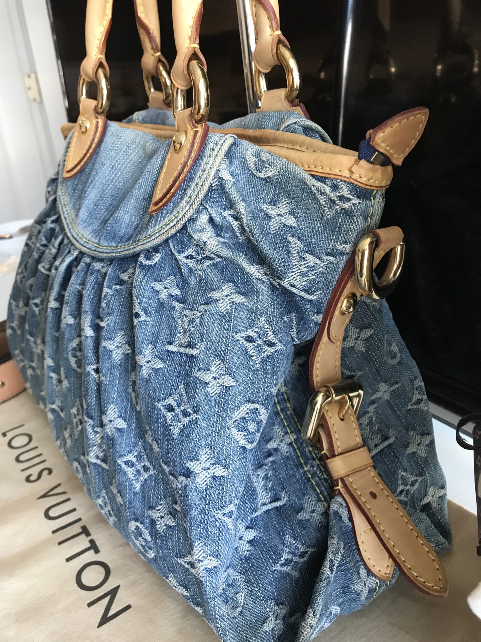 Louis Vuitton Vintage Denim Neo Cabby MM - Blue Handle Bags, Handbags -  LOU515868