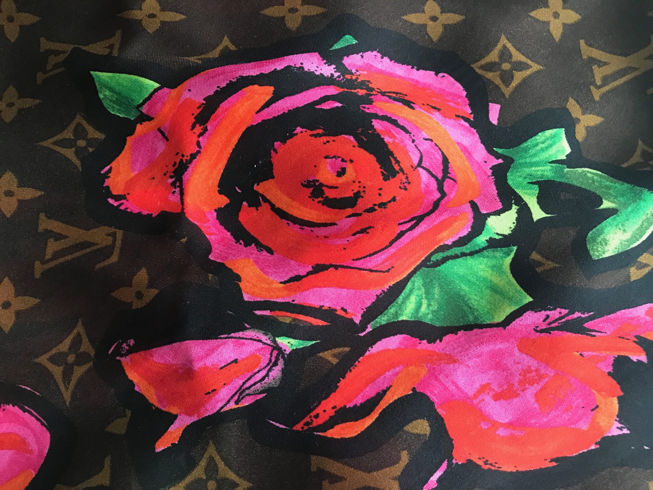 Louis Vuitton Limited Edition Fuchsia Stephen Sprouse Monogram Roses  Cashmere/Silk Stole Scarf - Yoogi's Closet