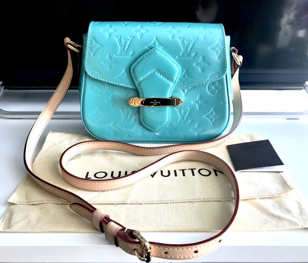 Louis Vuitton Blue Lagoon Bellflower PM Vernis Monogram Messenger