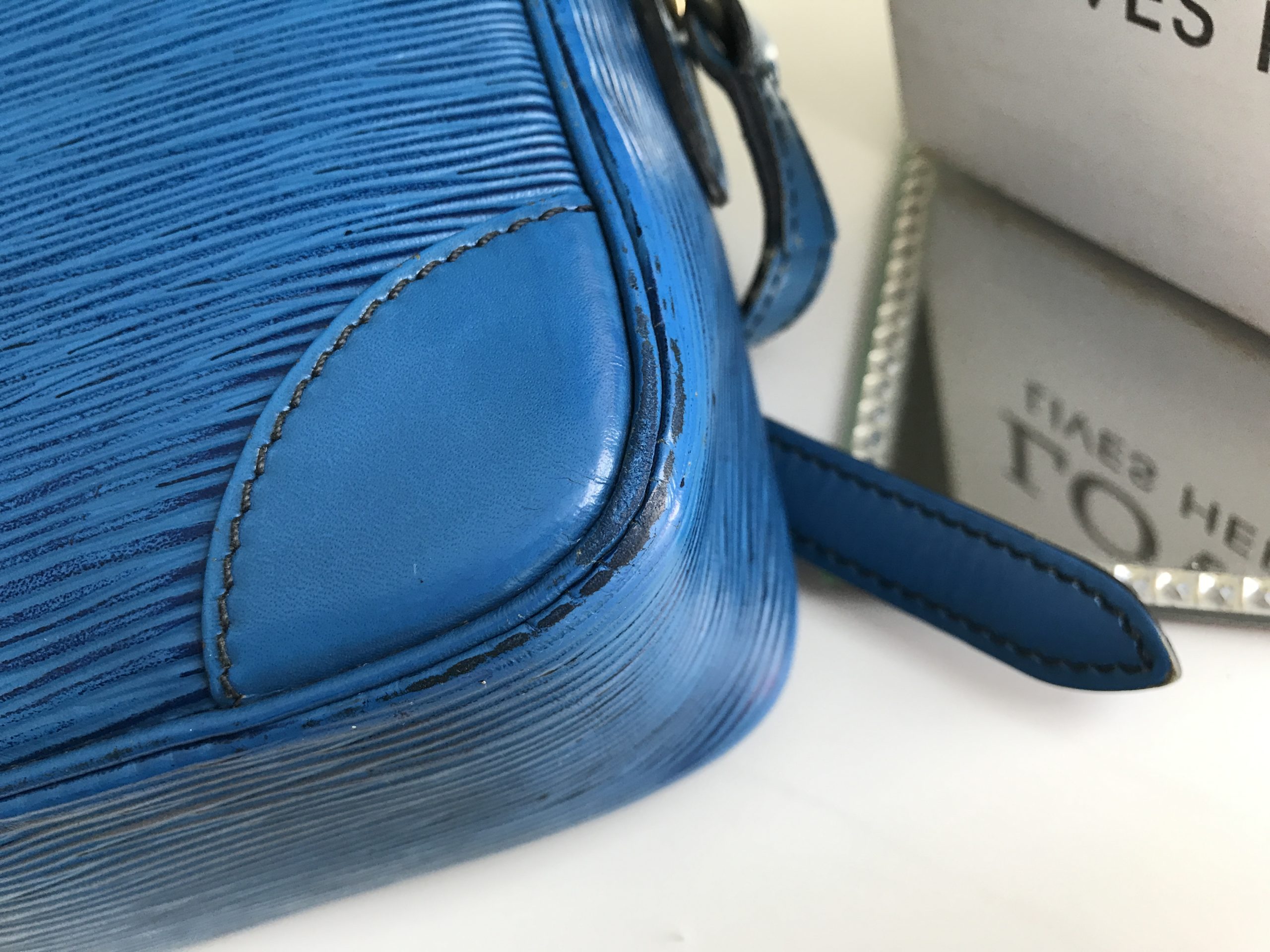 100% Authentic Louis Vuitton Vintage Blue EPI Trocadero Shoulder Bag
