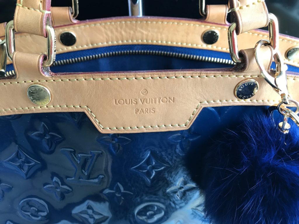 Louis Vuitton Grand Blue Vernis Brea MM Handbag