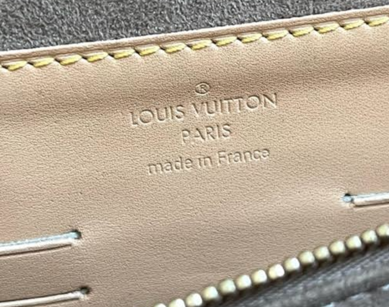 Sold at Auction: LOUIS VUITTON MULTICOLOR COURTNEY CLUTCH PURSE