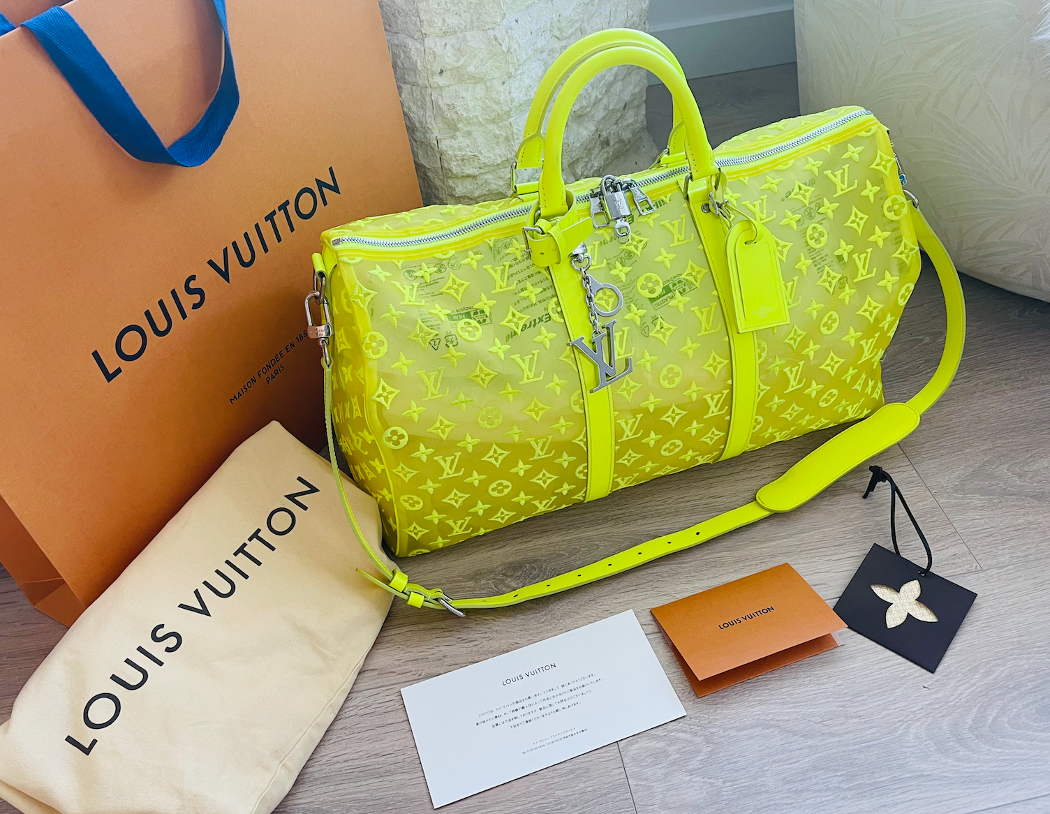 Louis Vuitton Keepall Bandoulière 50 Neon Yellow autres Toiles Monogram