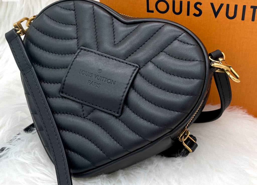 Louis Vuitton New Wave Black Calfskin Heart 3 IN 1 Pouch