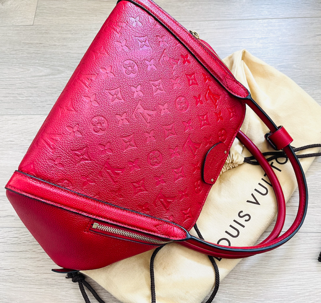 Red Empriente Marais MM Handbag