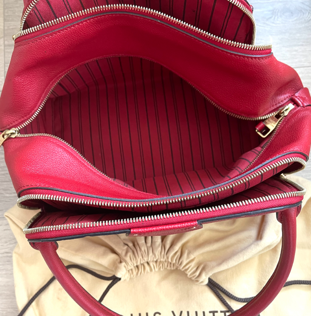 Red Empriente Marais MM Handbag